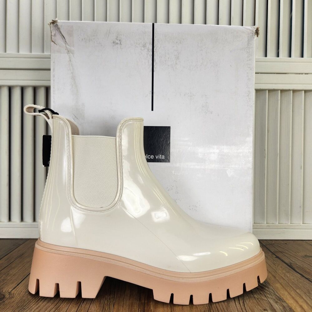 Dolce Vita Thunder H2O Chelsea Boots Womens Size 9 Ivory Waterproof Ankle Lugged